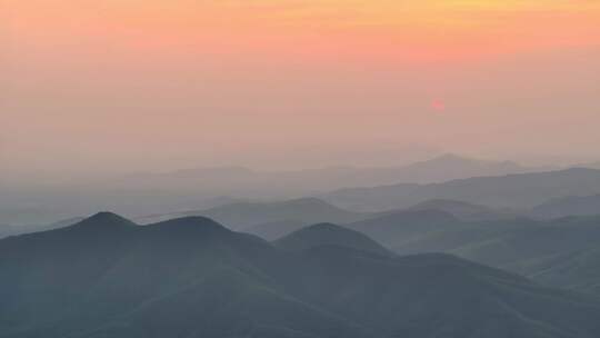 航拍夕阳黄昏山脉千里江山图群山火烧视频素材模板下载