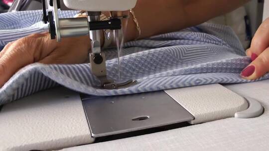 裁缝缝衣服的手视频素材模板下载