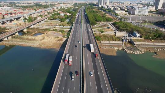 航拍高速公路交通景观