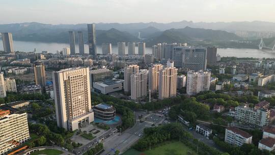 航拍湖北宜昌三峡职院