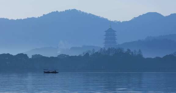 杭州西湖清晨雷峰塔远景