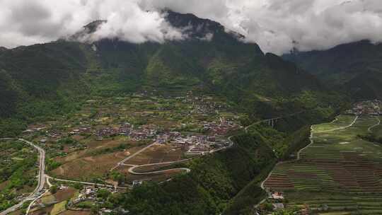 云南丙中洛怒江大峡谷航拍自然风光