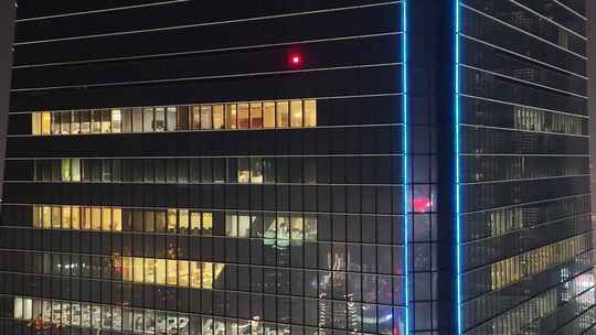 上海陆家嘴夜景航拍环球金融中心高楼大厦城视频素材模板下载