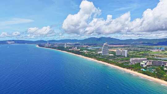 海南三亚海棠湾后海渔村航拍蔚蓝色海岸线