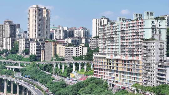 晴朗山城雾都重庆城市风光 李子坝轻轨穿楼