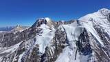 航拍川西横断山脉勒多曼因雪山冰川风光高清在线视频素材下载