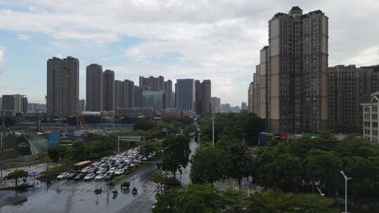 雨后的城市