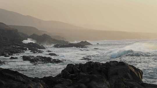 海洋，海浪，岩石，金光