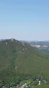 竖版航拍山东潍坊青州云门山风景区