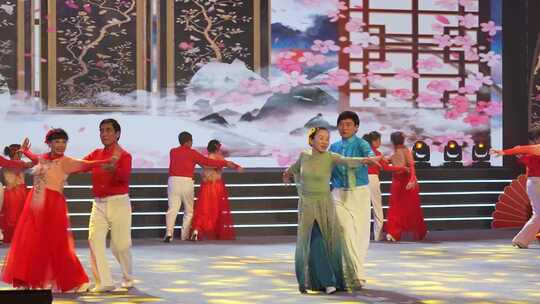 中老年舞台舞蹈表演