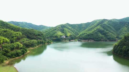 浙江湖州安吉赋石水库小杭坑露营地航拍