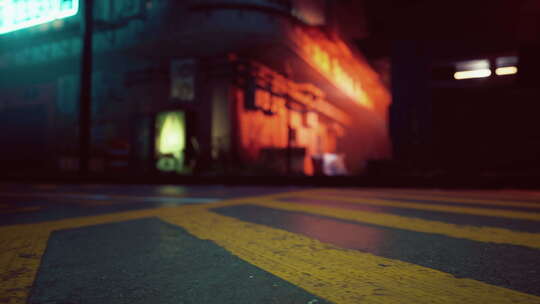 夜晚霓虹灯照亮的繁忙城市街道视频素材模板下载