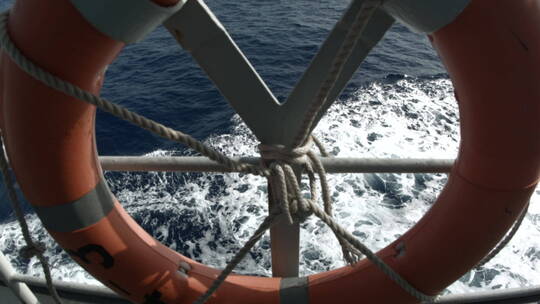 救援船海上航行视频素材模板下载