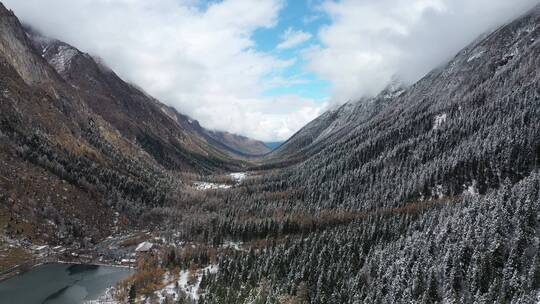 四川毕棚沟冬日雪景航拍