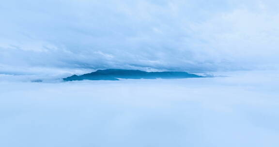 大雾中的庐山航拍延时摄影视频