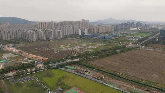 杭州临平区正在建设的空地