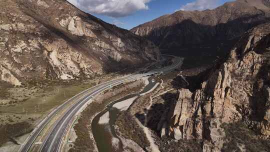 西藏拉萨林芝拉林高速公路航拍风光