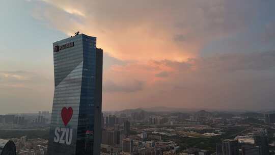 深圳南山产业园 汉京大厦地标落日余晖航拍