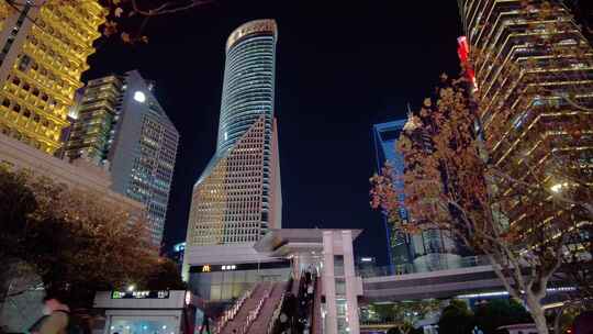 上海市浦东新区陆家嘴金茂大厦夜景视频素材