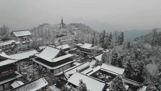 航拍杭州径山寺中式古建筑寺庙山顶森林雪景