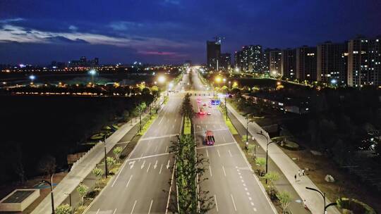 航拍夜晚城市主干道夜景