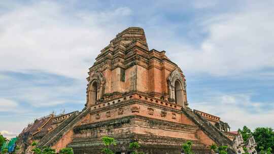泰国清迈古城契迪龙寺寺庙延时风光
