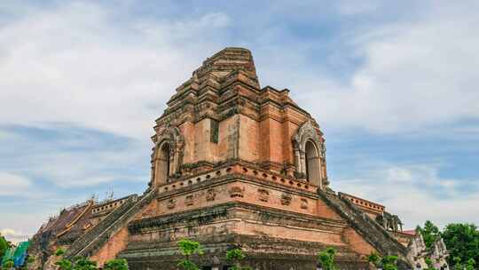 泰国清迈古城契迪龙寺寺庙延时风光视频素材模板下载