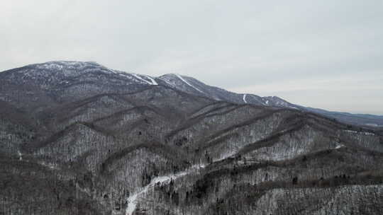 冬季森林雪山航拍