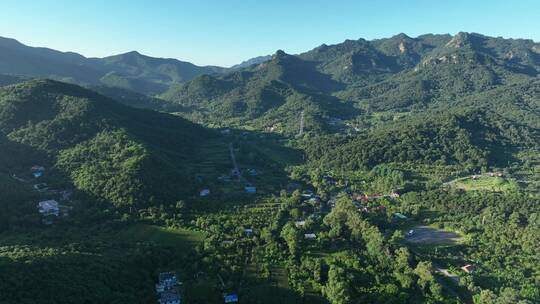 航拍辽宁千山积翠门景区风光