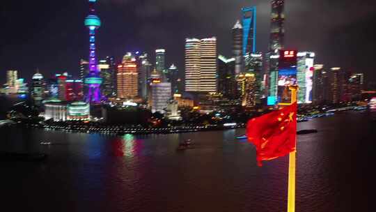 上海外滩夜景从国旗到金融城视频素材模板下载