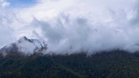 8K新疆喀纳斯雪山延时视频素材模板下载