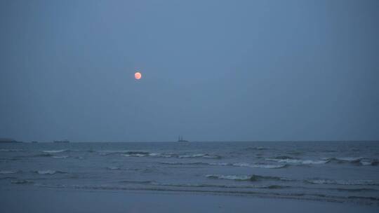 中秋节海上月亮夜晚海边大海情绪
