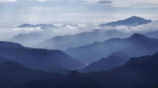 水墨江南山峦叠嶂航拍4K自然绿水青山云海