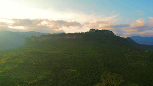 四川江油窦团山夕阳航拍美景