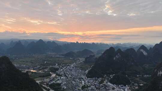 桂林山水清晨日出航拍