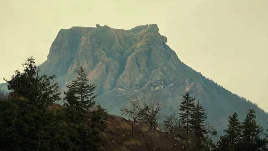 侏罗纪火山喷发 (5)