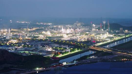 宁波石油化工企业炼油厂夜晚4k航拍视频素材模板下载