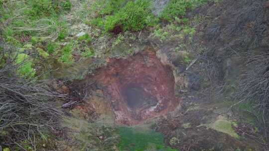 特塞拉岛火山活动洞