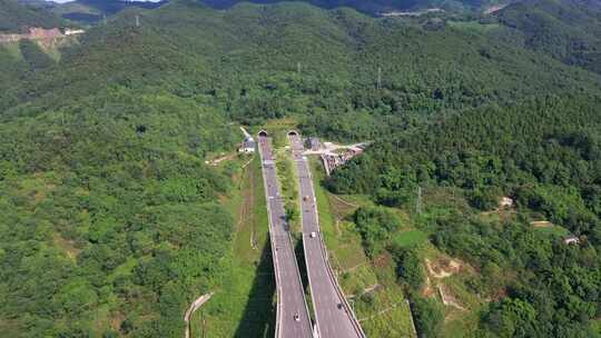 航拍重庆九龙坡白市驿快速路隧道路网