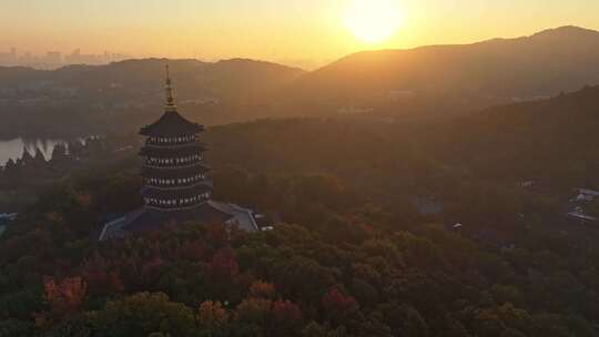 航拍雷峰塔日出