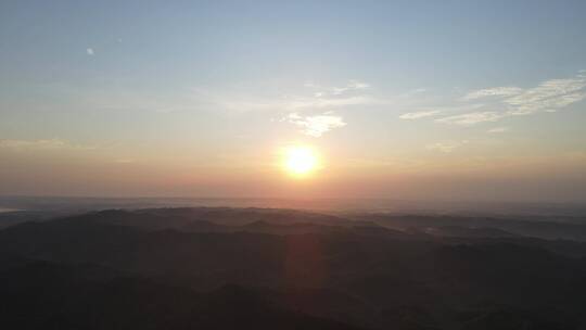 航拍连绵大山夕阳落日