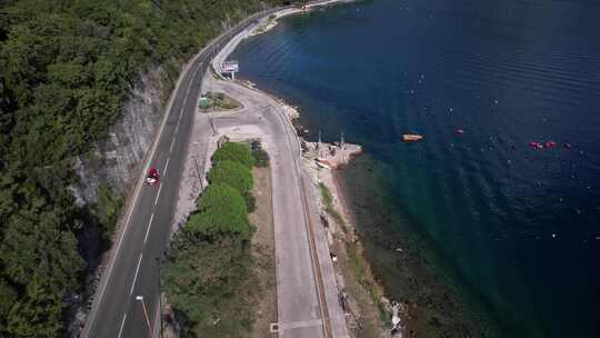 黑山科托尔湾和亚得里亚海沿海道路交通的无