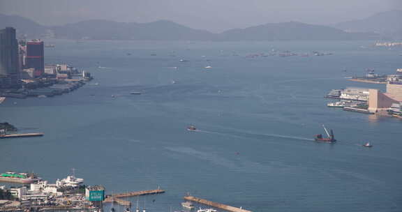 香港维多利亚港渡轮及货船日间海上交通延时