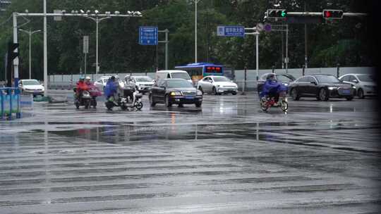 雨天 下雨 城市风光 写意 台风 雨中景色