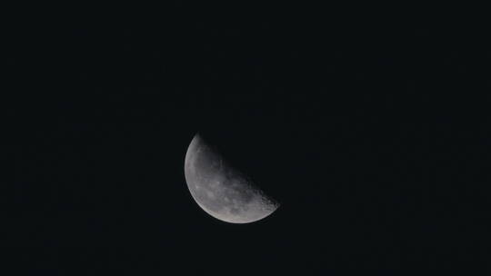 月亮半月月球陨石坑延时视频，古风背景素材视频素材模板下载