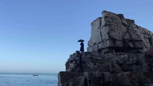 烟台大黑山岛，海上“龙爪山”景区海景