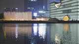 上海嘉定新城上海保利大剧院夜晚水景光影秀高清在线视频素材下载