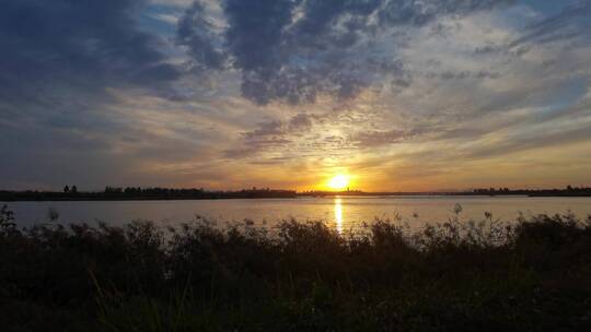 大河夕阳晚霞视频素材模板下载