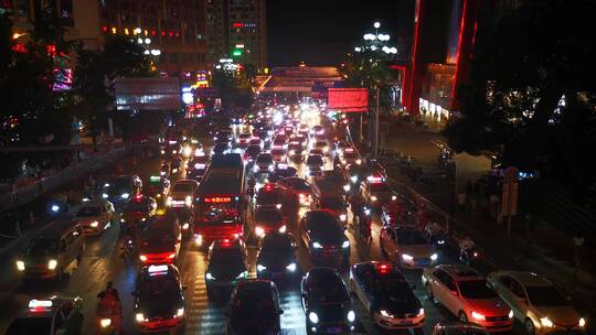 实拍城市拥堵交通霓虹灯视频素材模板下载