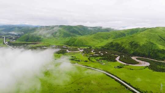 四川阿坝州若尔盖213国道和热曲河湿地